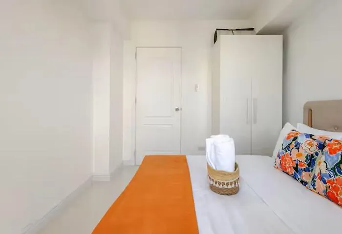 Greggy 2bhk At Azure Urban Residences Paranaque