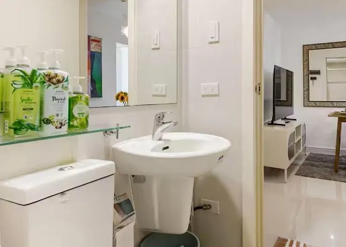 Greggy 2bhk At Azure Urban Residences Paranaque 公寓